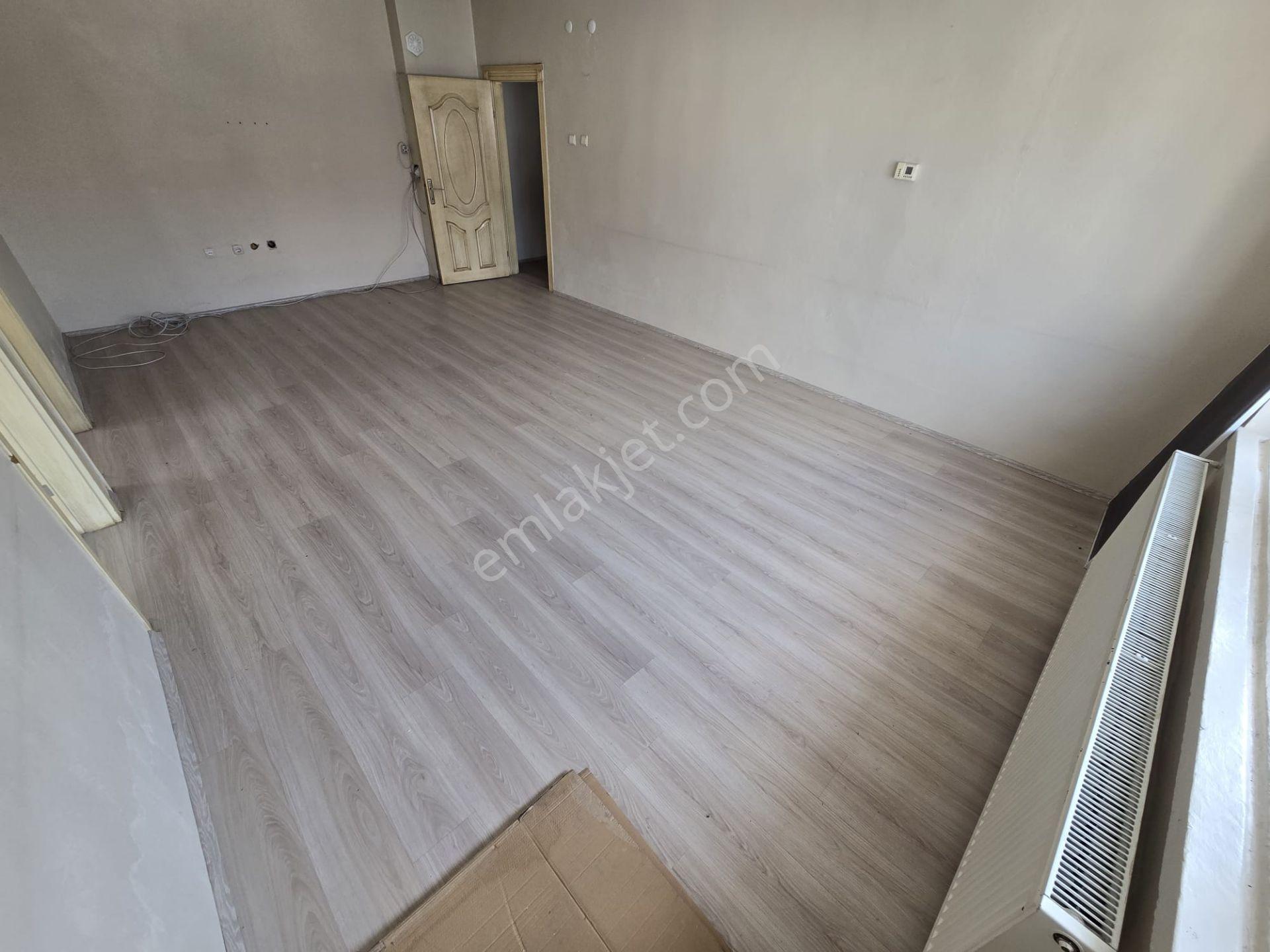 Sincan Mareşalda 3+1 Katta Ön Cephe Merkezi Konumda Daire - Görsel 28