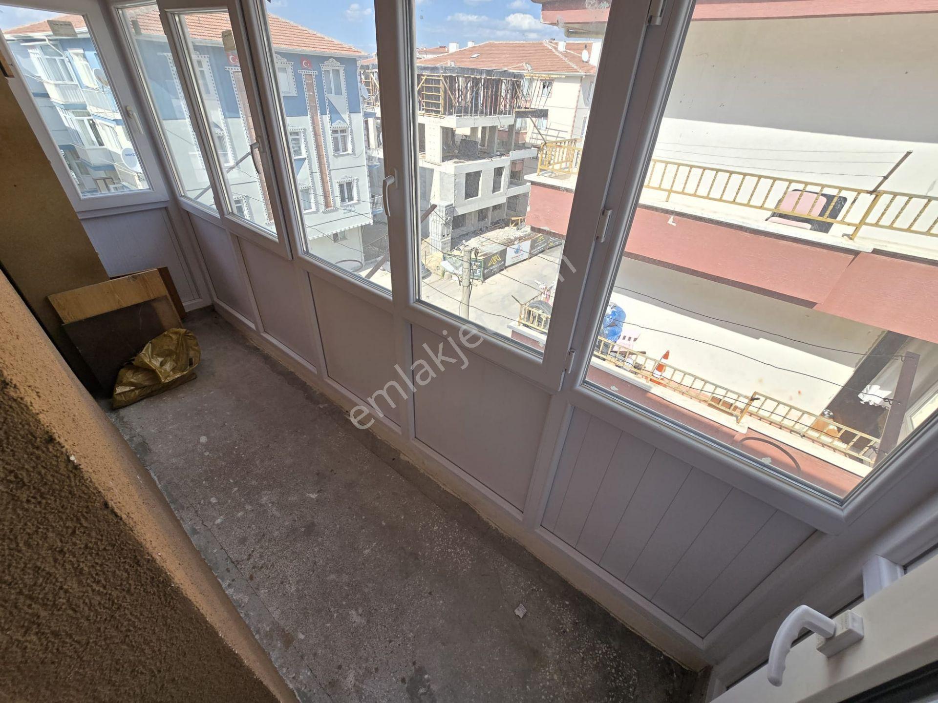 Sincan Mareşalda 3+1 Katta Ön Cephe Merkezi Konumda Daire - Görsel 10