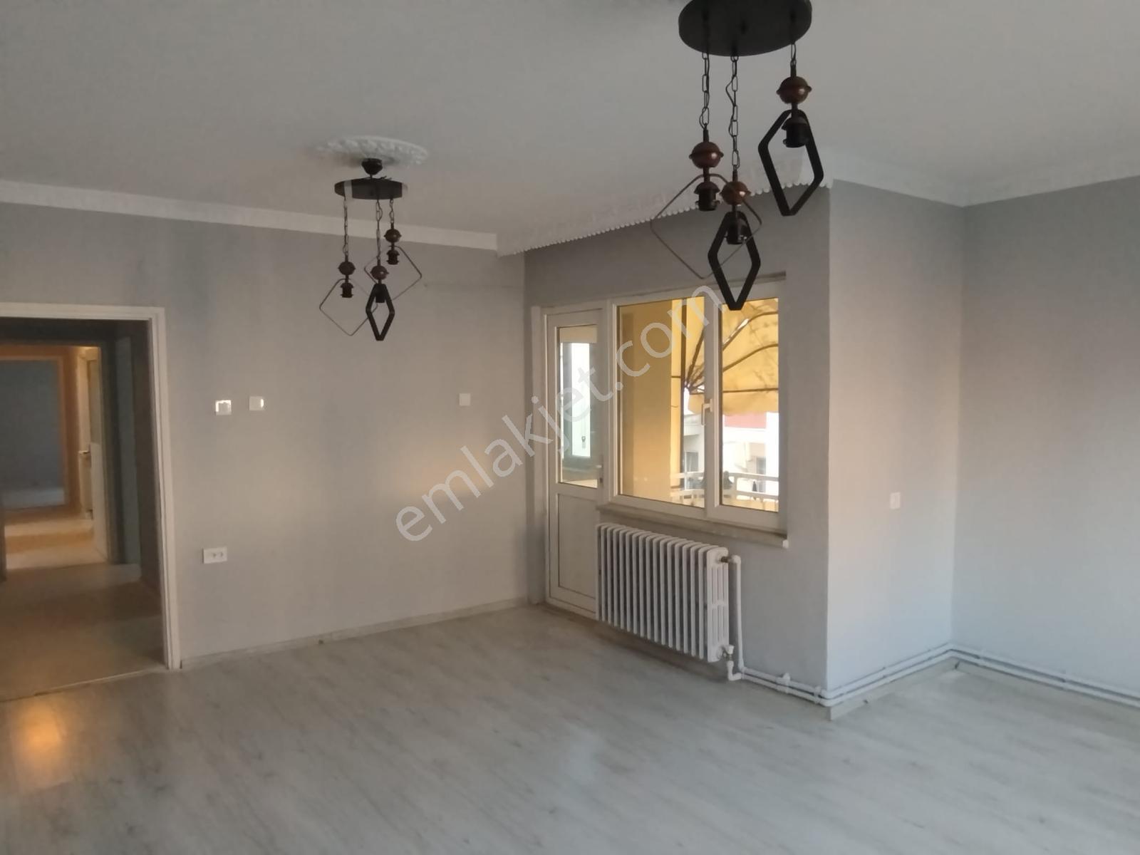 Derince Yenikent'te Arakat Kiralık 3+1 Daire - Görsel 12
