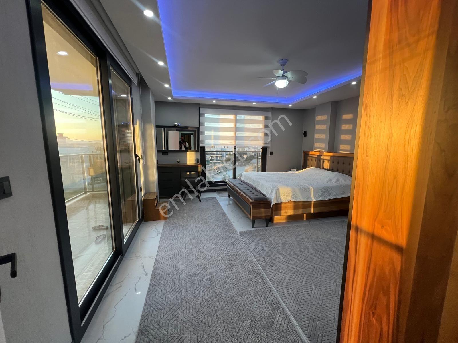 Akarca'da Huzurlu Yaşamı Konforla Buluşturan Özel Tripleks Villa - Görsel 22