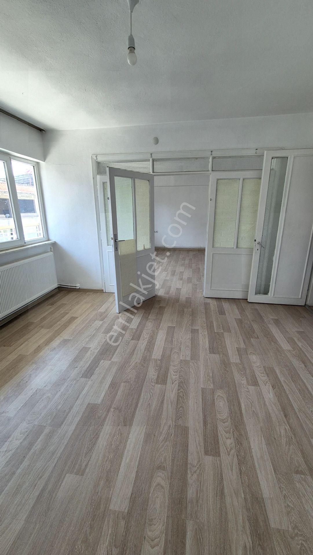 Egelimden Çarşıya Yürüme Mesafesinde 3+1 Doğalgazlı Kiralık Daire - Görsel 6