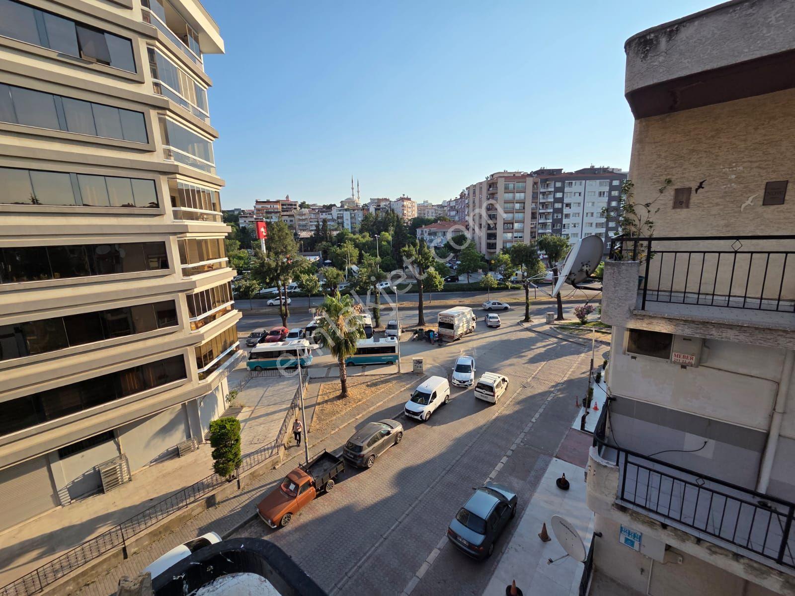 Konak Güneşli Mahlesinde 3+1 135 M2 Otoparklı Satılık Daire - Görsel 11