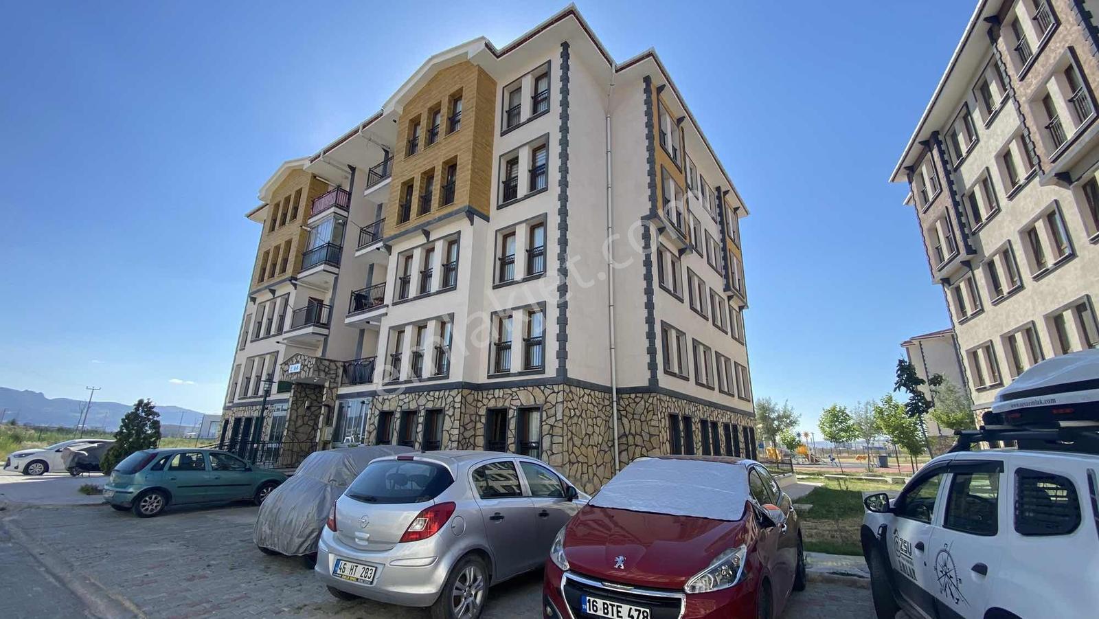 Afyon Özsu Emlak Çetinkaya 496 Konutları'nda Satılık 3+1 Daire