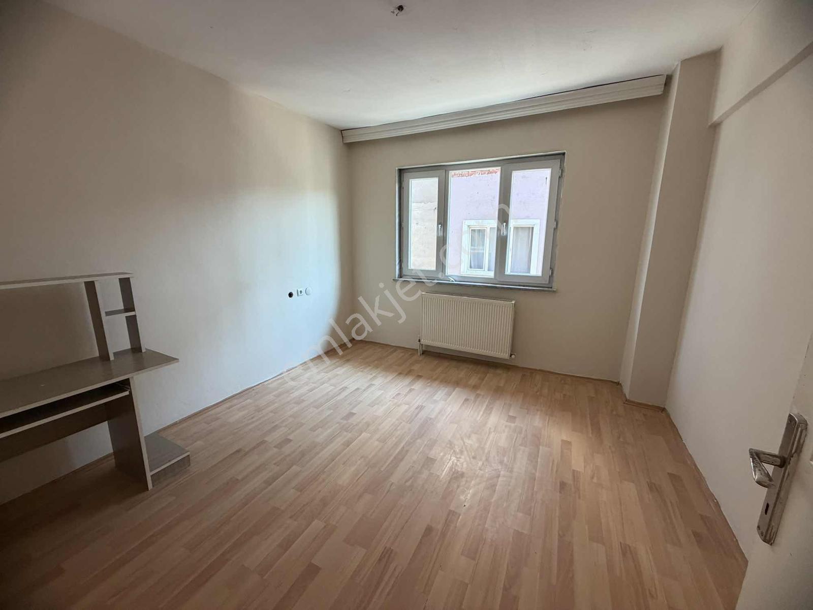 Kazımkarabekir 2.5+1 Kiralık Daire - Görsel 3