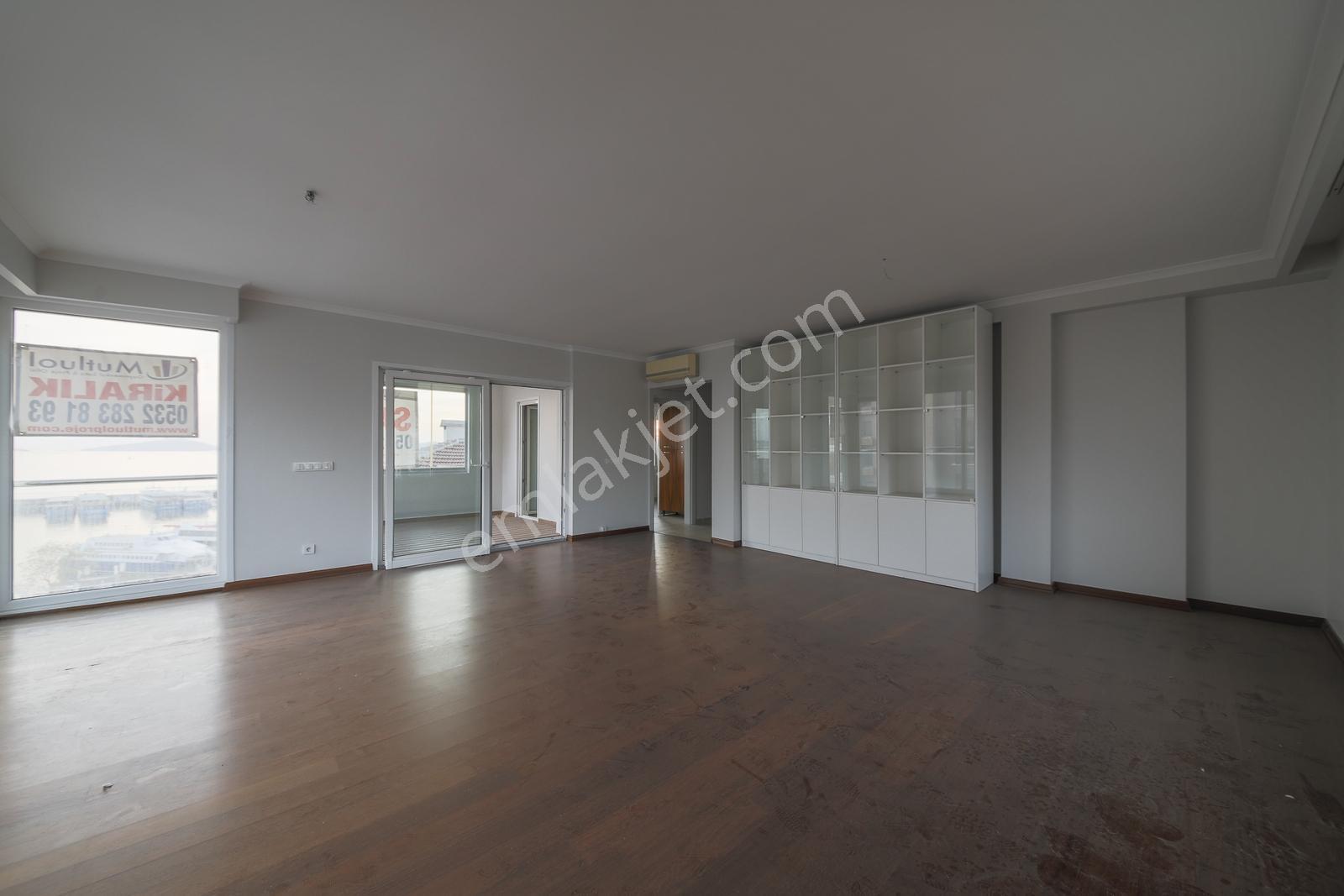 Bostancı Sahilde Deniz Manzaralı Kiralık 4+1 Dubleks Daire - Görsel 47