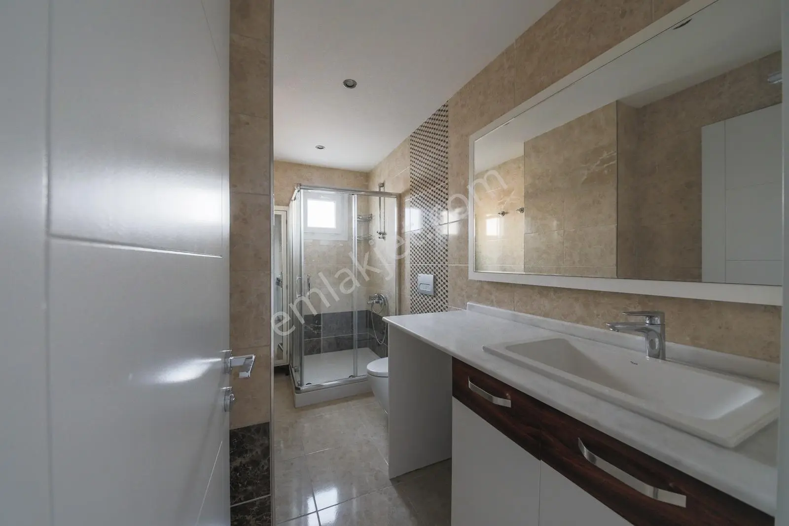 Bostancı Sahilde Deniz Manzaralı Kiralık 4+1 Dubleks Daire - Görsel 2