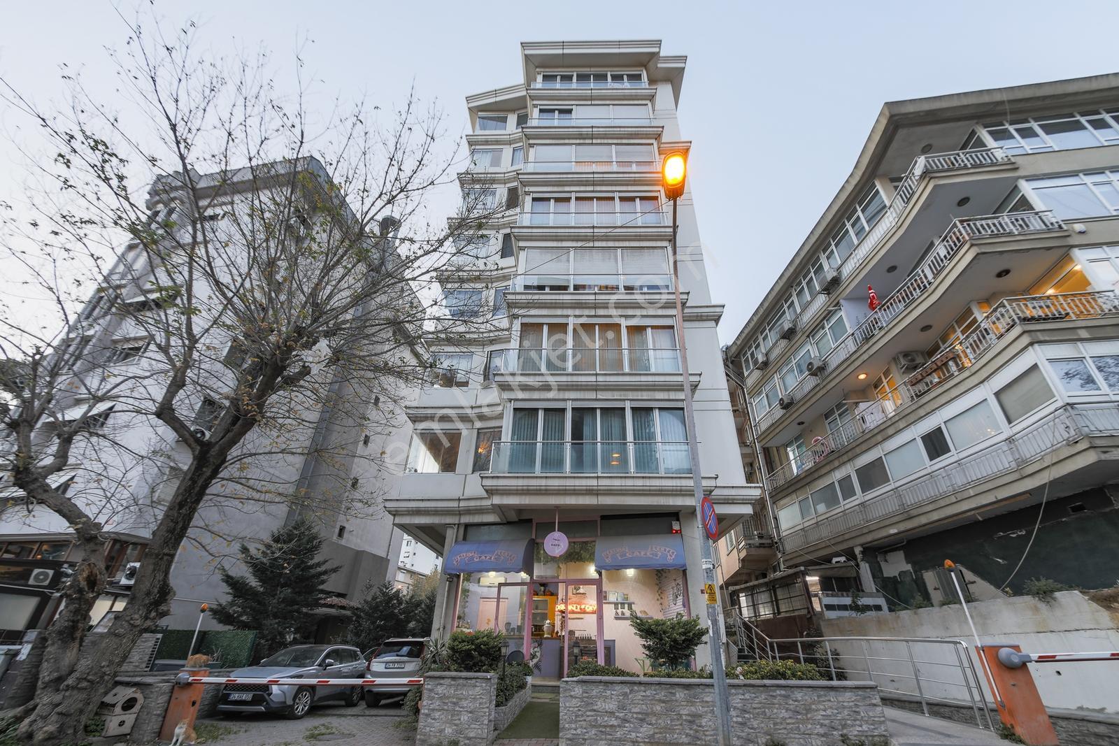 Bostancı Sahilde Deniz Manzaralı Kiralık 4+1 Dubleks Daire - Görsel 22
