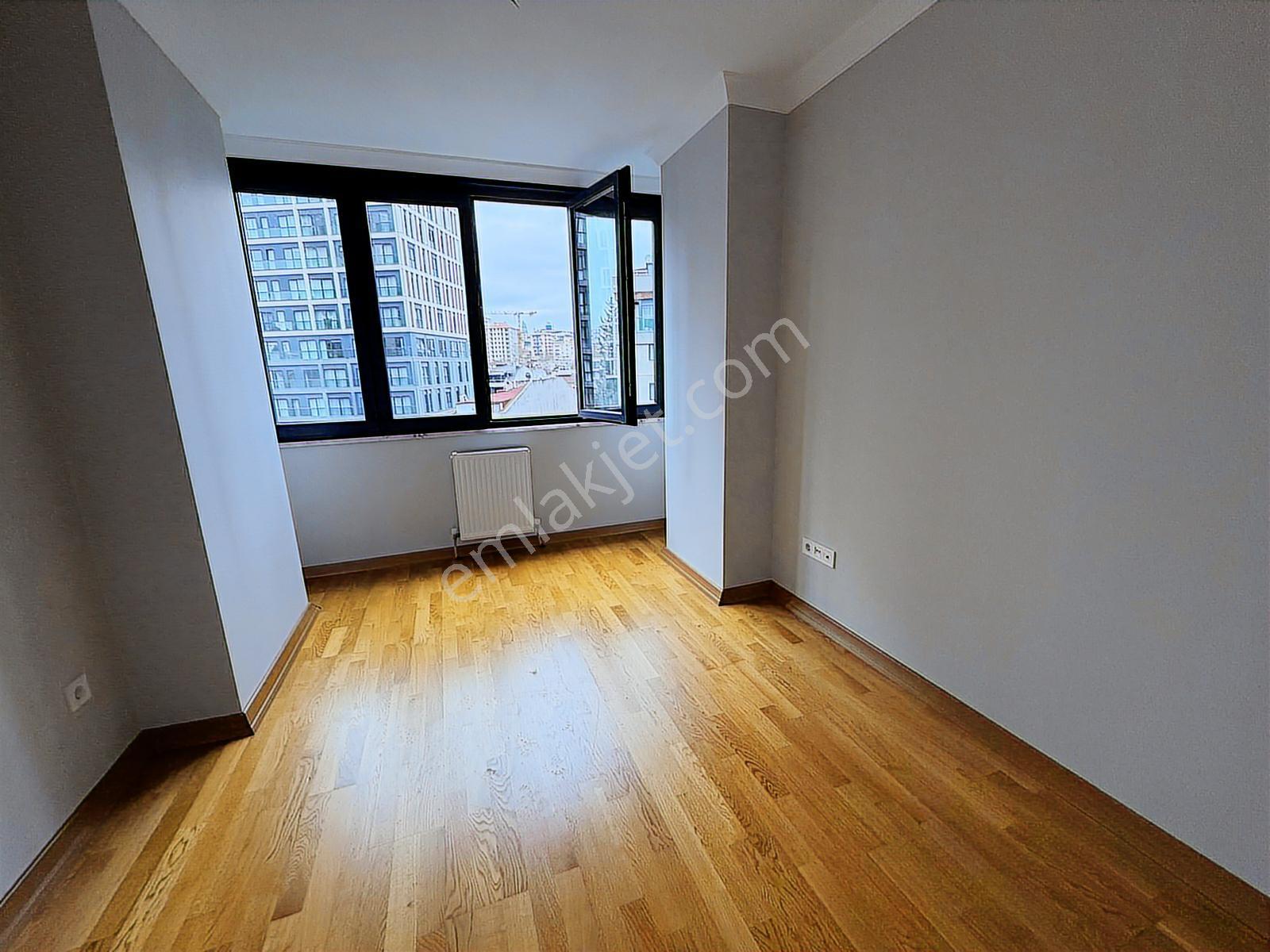 Mutluol Proje'den Bostancı Safir Sitesinde 2+1 Satılık Daire - Görsel 46