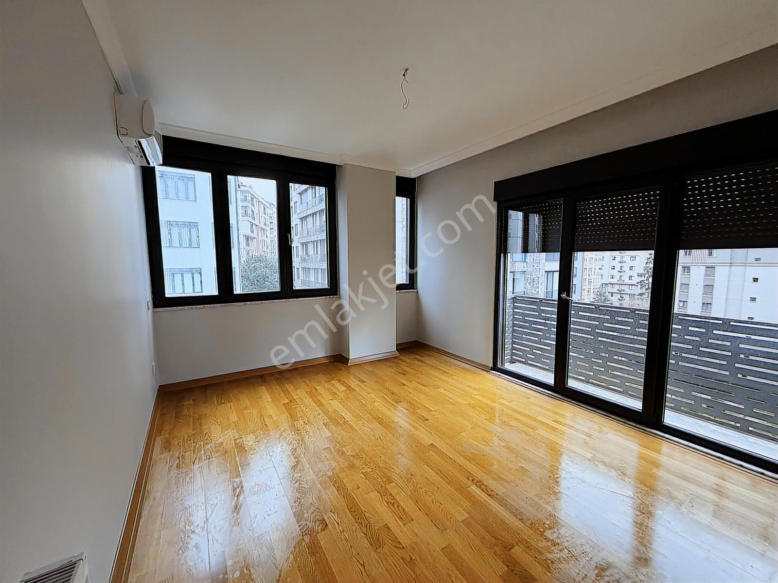Mutluol Proje'den Bostancı Safir Sitesinde 2+1 Satılık Daire - Görsel 21