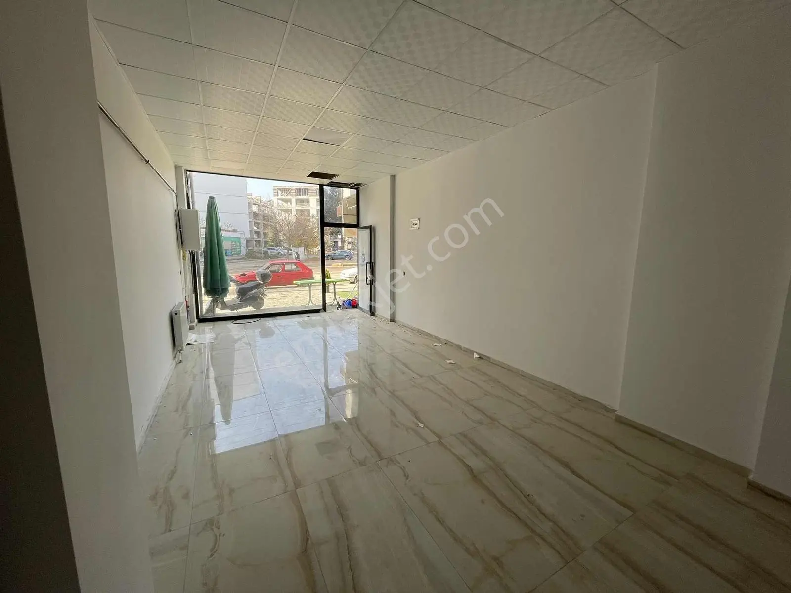 [hg] Sürsürü Mahallesi M.cemiloğlu Caddesinde 85 M2 Dükkan