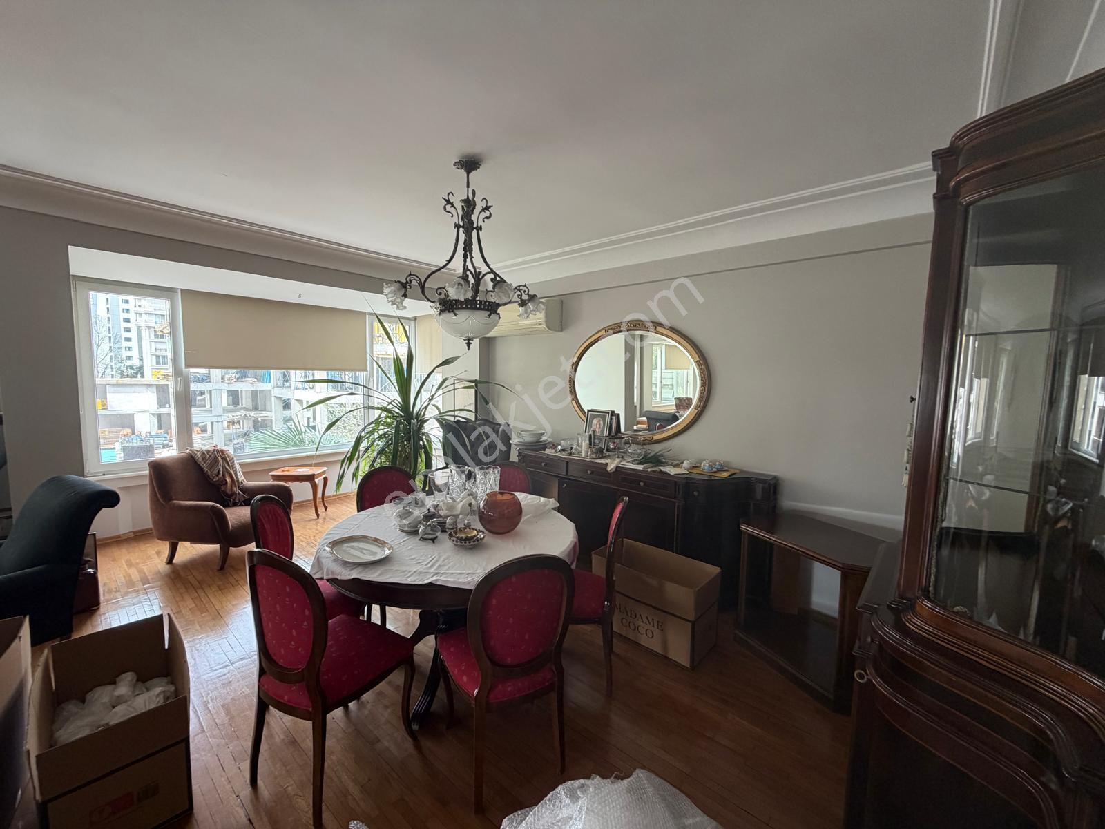 Caddebostan Büyük Kulübe Göztepe Parkına Yakın Kiralık 4+1 Daire - Görsel 18