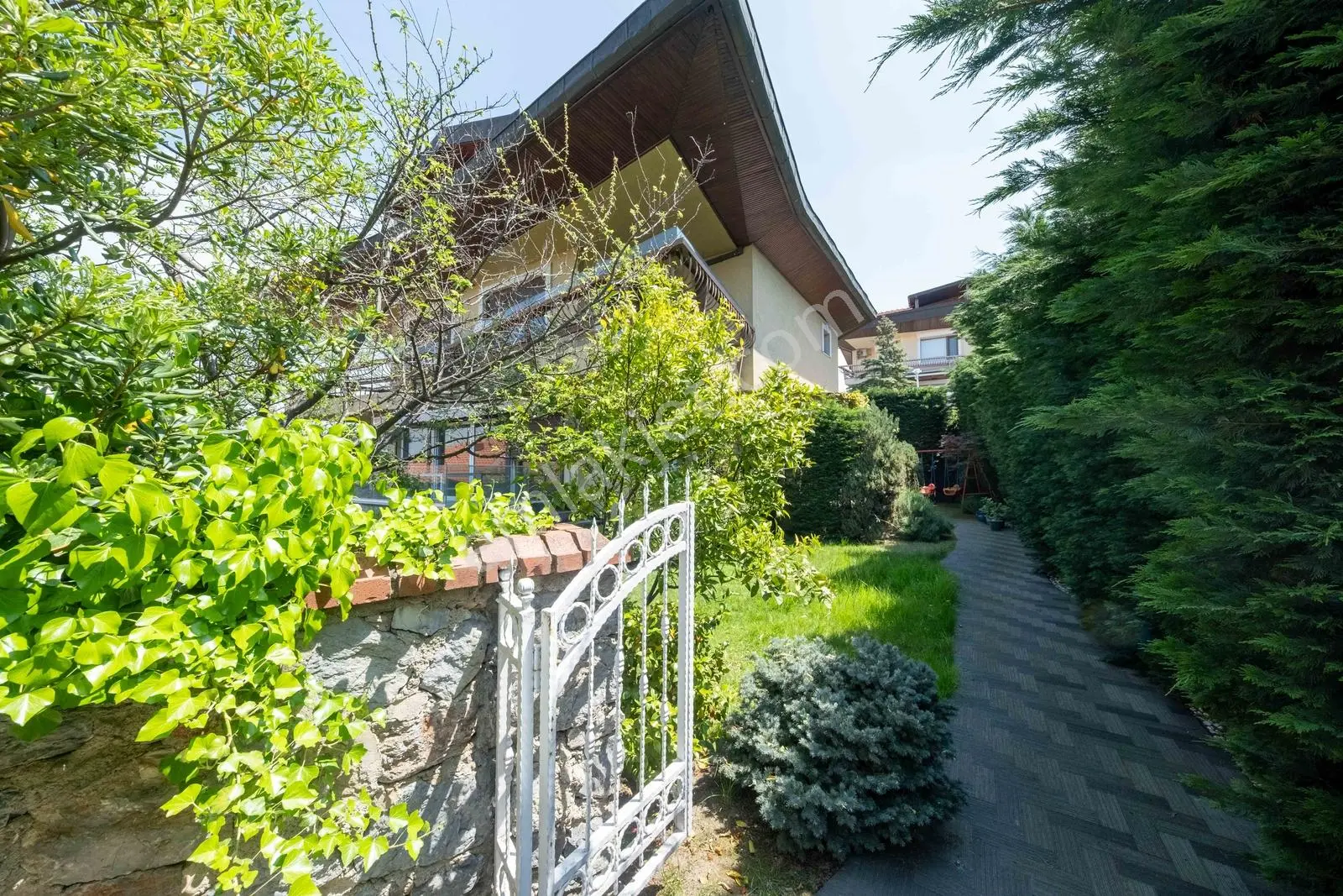Çengelköy'de Boğaz Manzaralı Site İçinde Müstakil Bahçeli Villa - Görsel 29
