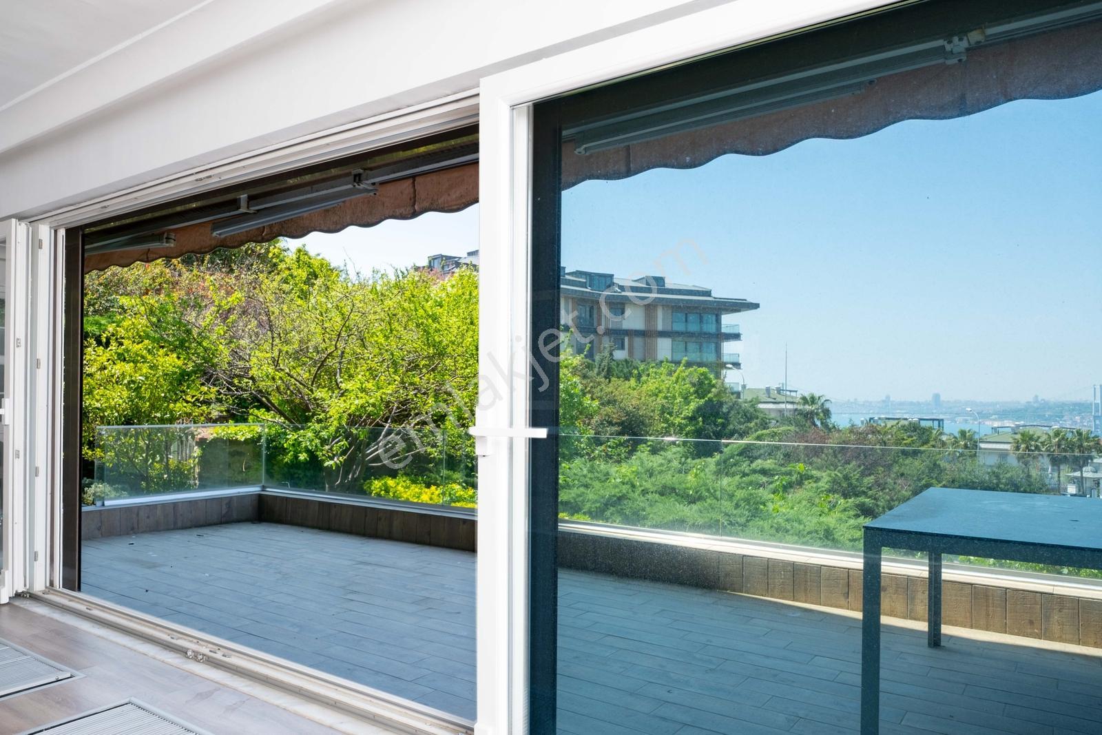 Çengelköy'de Boğaz Manzaralı Site İçinde Müstakil Bahçeli Villa - Görsel 14
