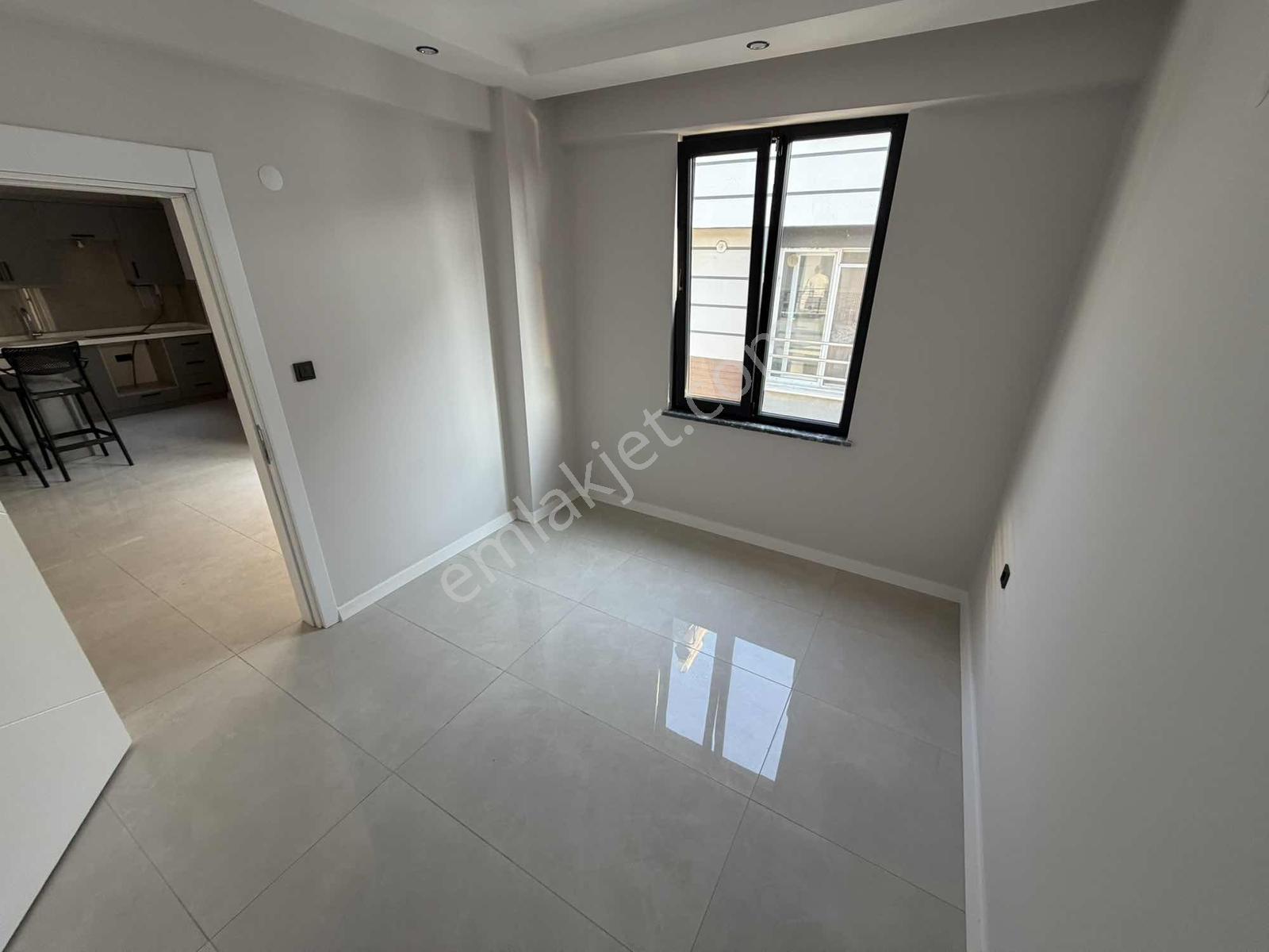 Onmax'tan Bahçelievlerde Satılık 1+1 Geniş Arakat Sıfır Daire - Görsel 18