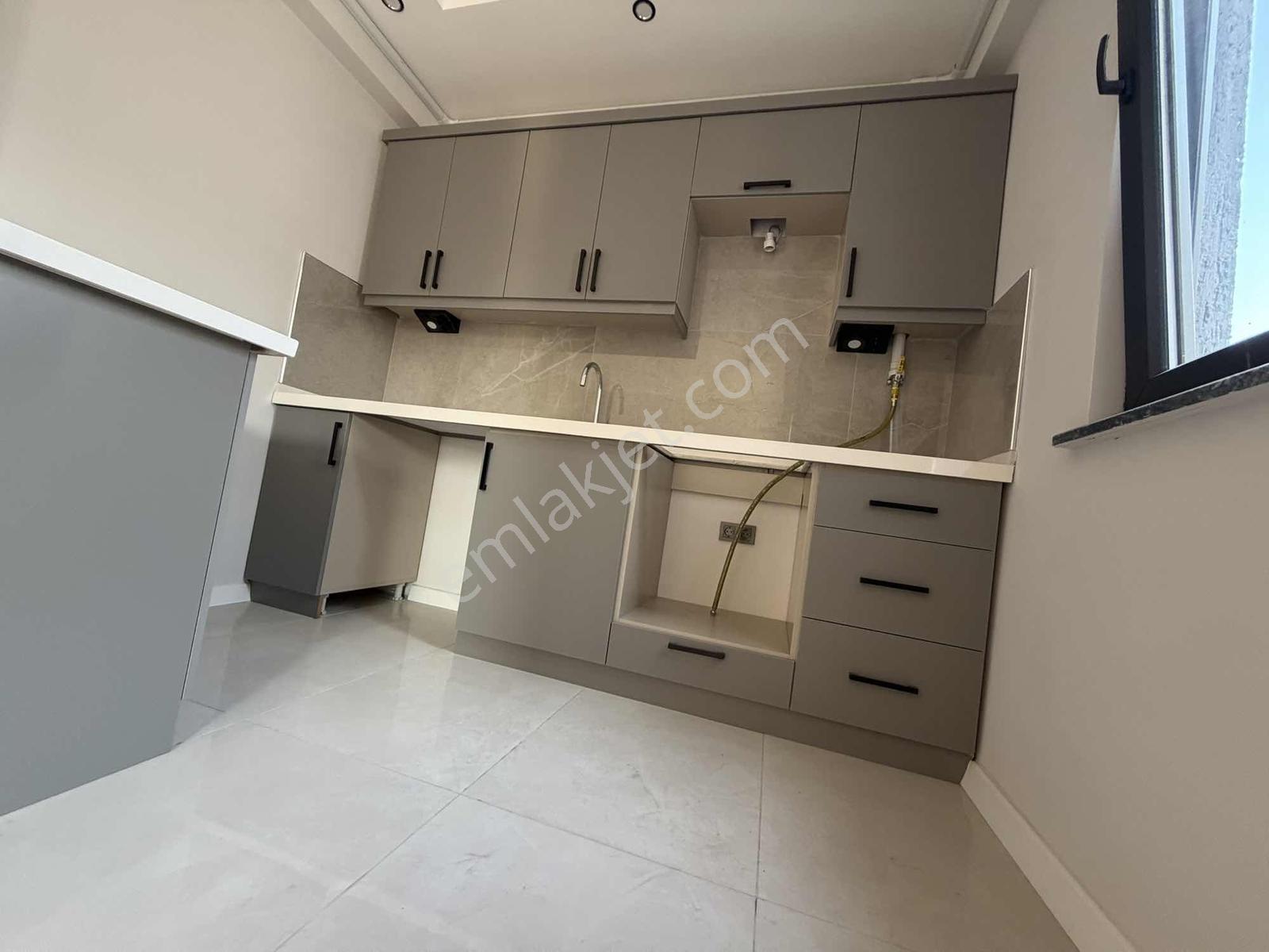 Onmax'tan Bahçelievlerde Satılık 1+1 Geniş Arakat Sıfır Daire - Görsel 14