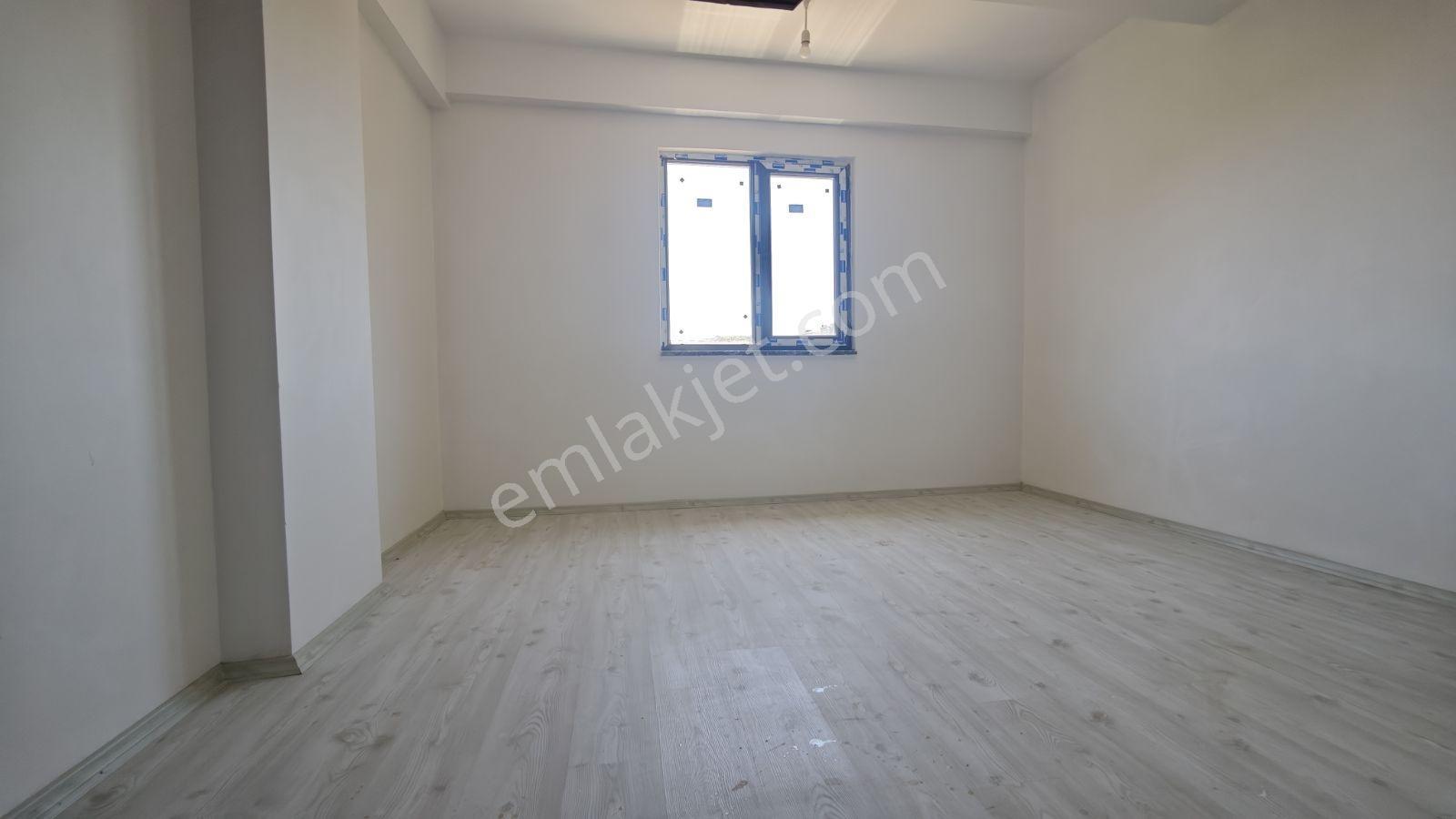 Merkezi Lokasyonda, Çarşıya Yakın Sıfır 4+1 Çift Banyolu - Görsel 23