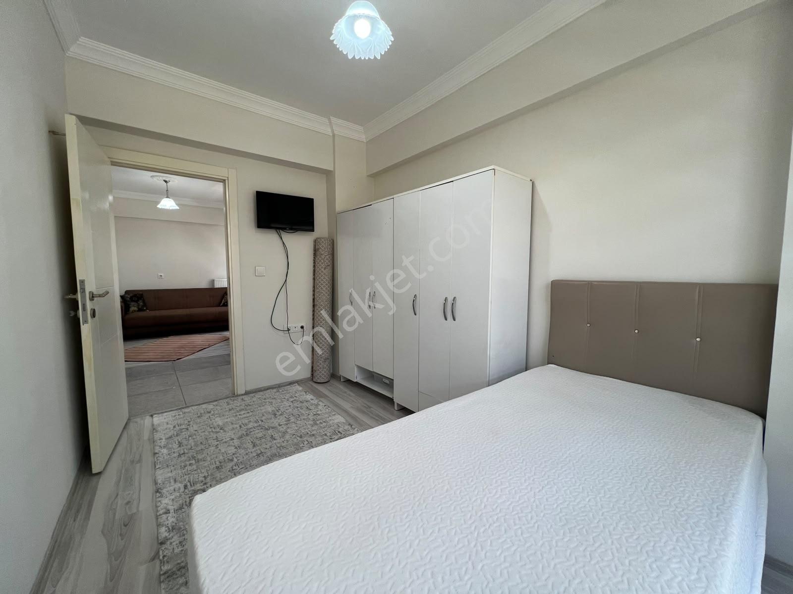 Bahçelievler Mahallesinde Yüksek Güvenliki Lüx 1+1 Eşyalı Daire - Görsel 7