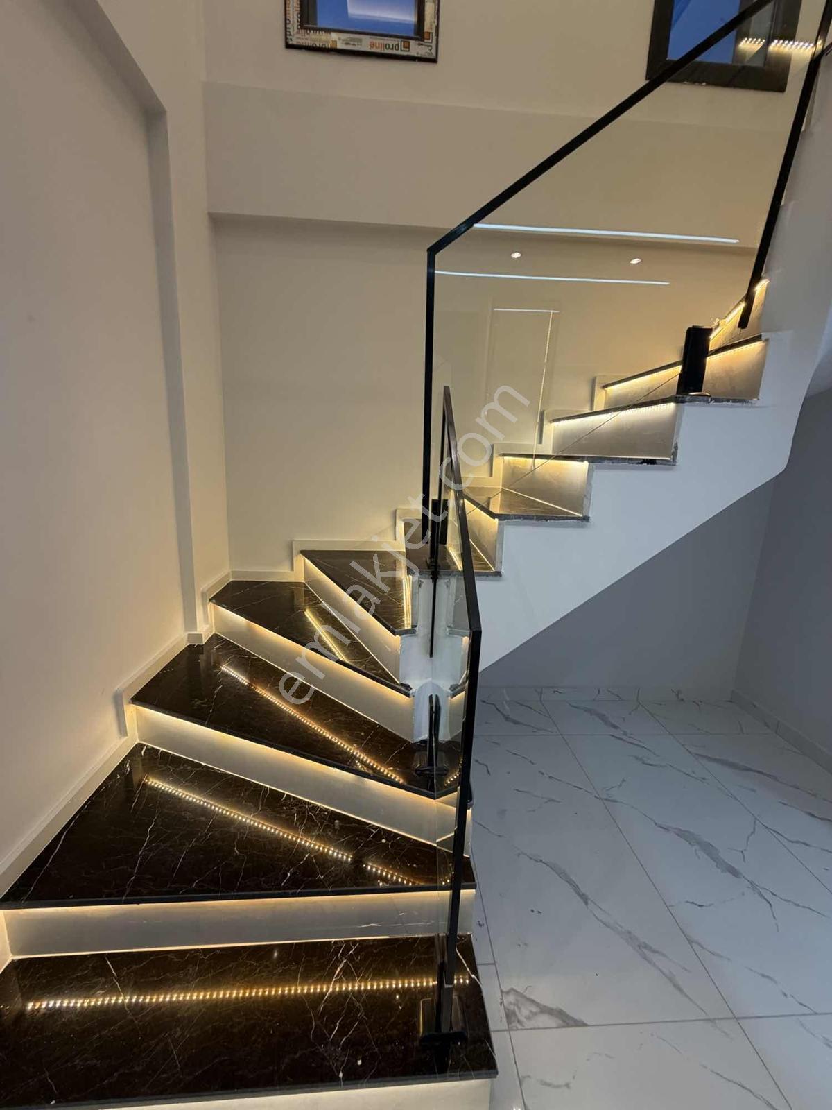 Didim'de 3+1 Ayrı Mutfaklı Tam Müstakil Lüks Villa - Görsel 28