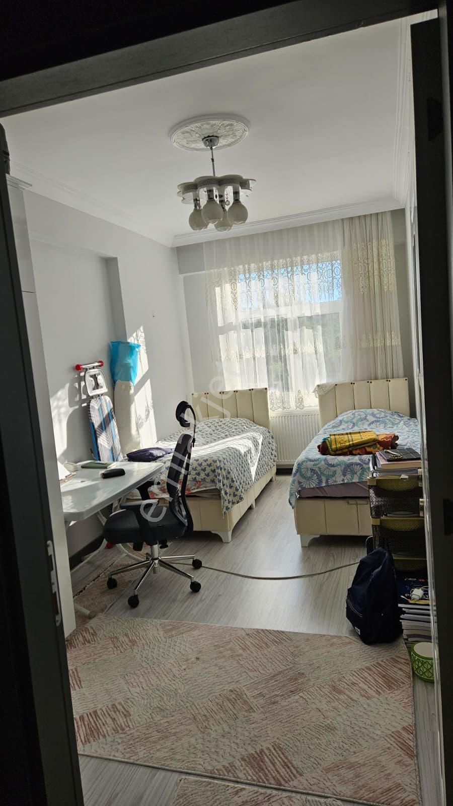 Gevaş Merkezde Satılık 1+1 Daire - Görsel 28