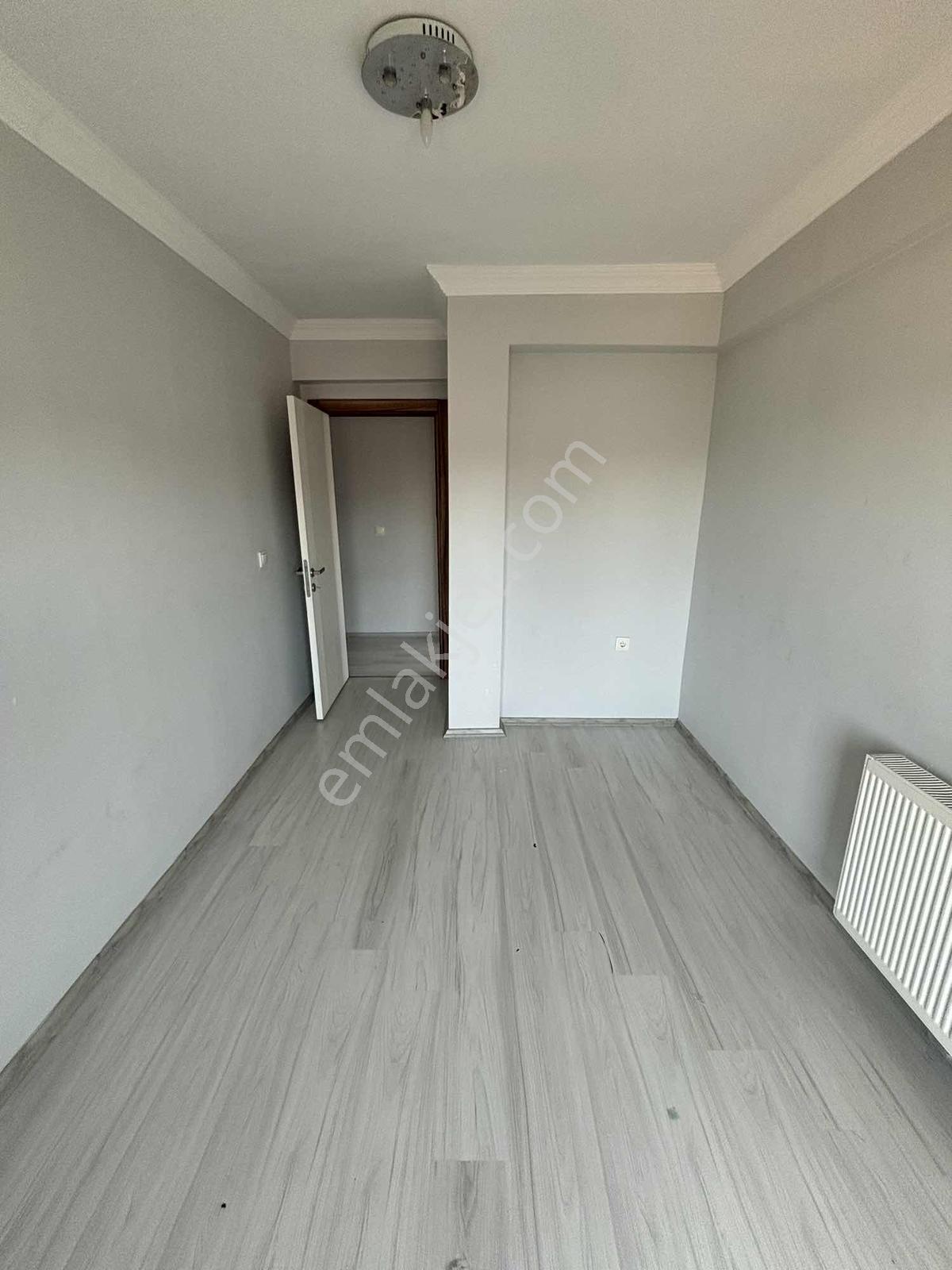 Site İçinde Kiralık 3+1 D.gazlı 140 M2 Ebeveyn Banyolu Daire - Görsel 9
