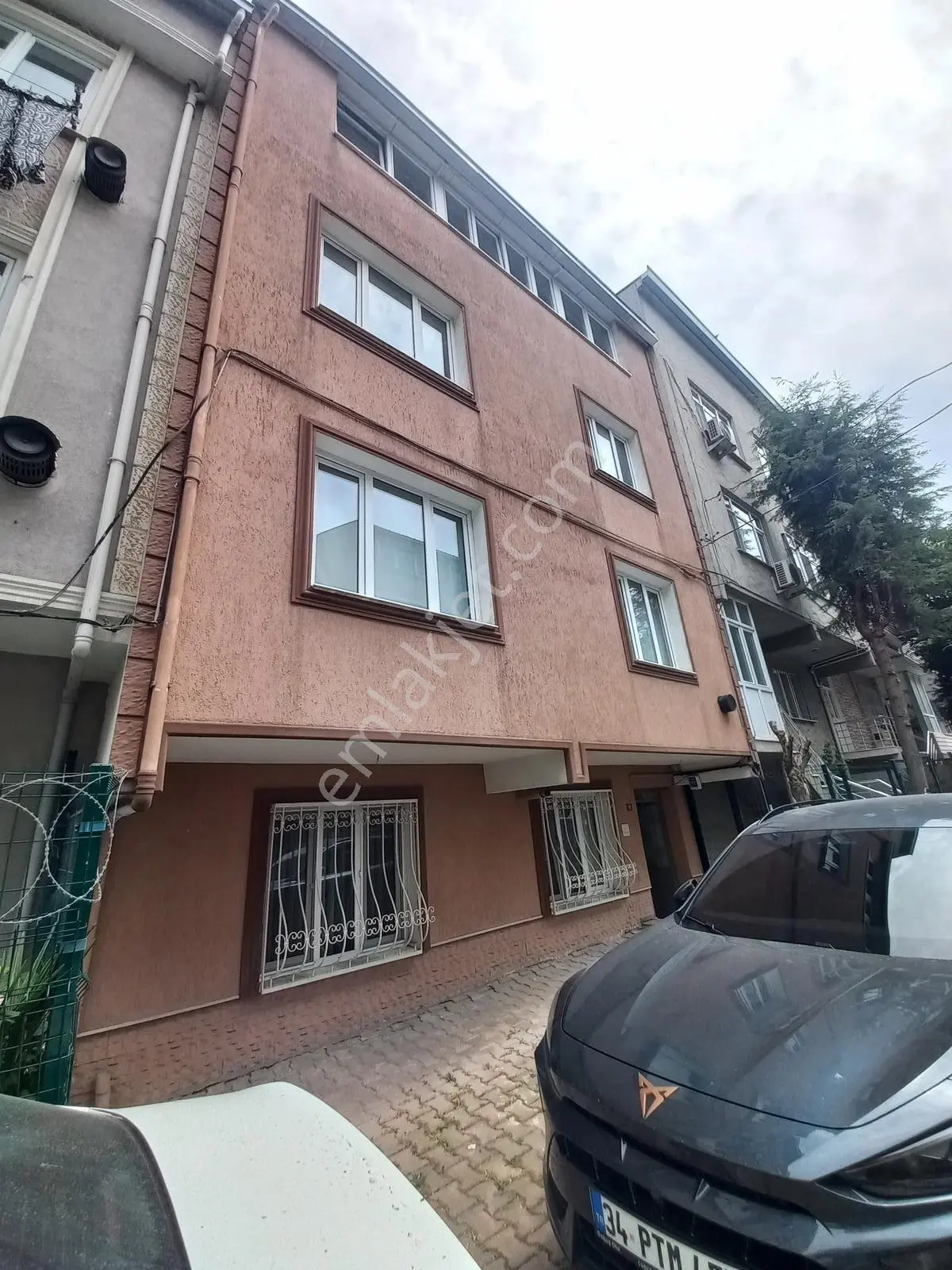 Esenyurt Kıraçta Satılık Komple Bina 115m2 Arsa İçinde 4 Daire - Görsel 3