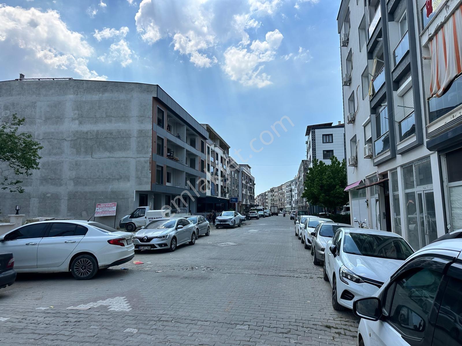 Zeki Emlak'tan Manisa Muradiye Mahallesinde Cadde Üstü Satılık Dükkan - Görsel 7