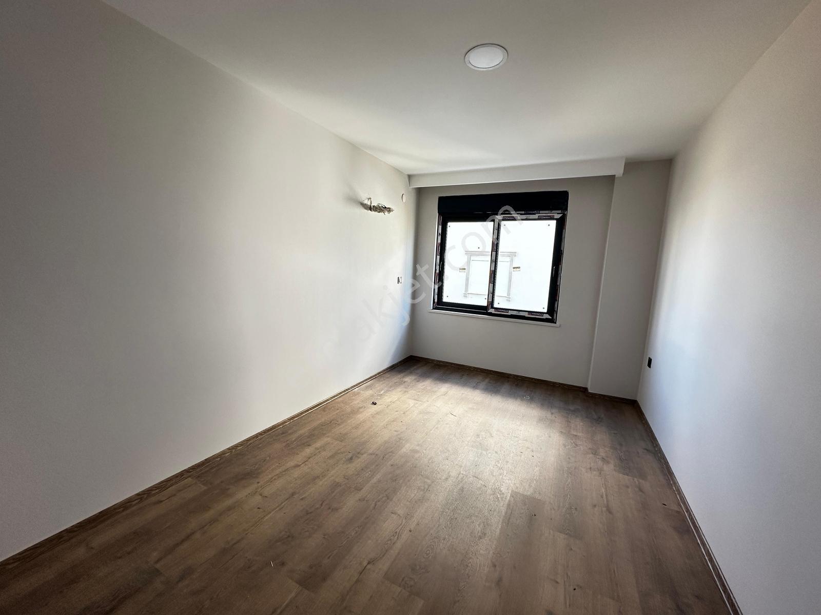 Merkezi Konumda | Havuzlu Sitede Sıfır 2+1 Daire - Görsel 15