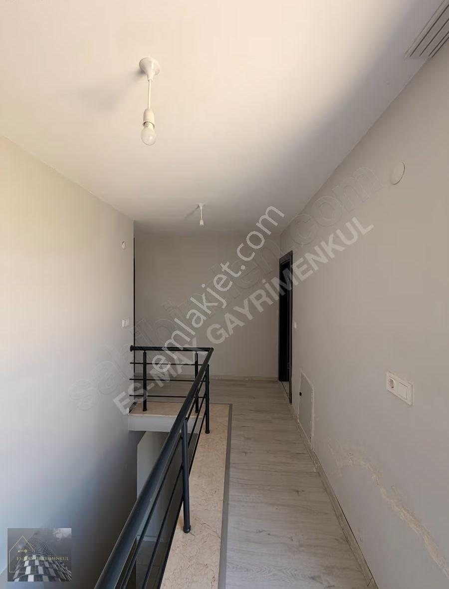Nilüfer Akçalar'da Göl Manzaralı Kiralık 3+1 Dubleks Daire - Görsel 17