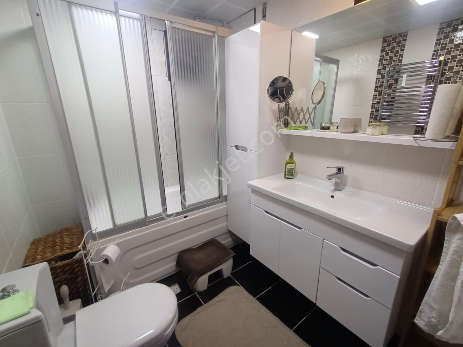 Mimkentte Asansörlü Tadilatlı Deniz Manzaralı 3+1 Kiralık Daire - Görsel 34