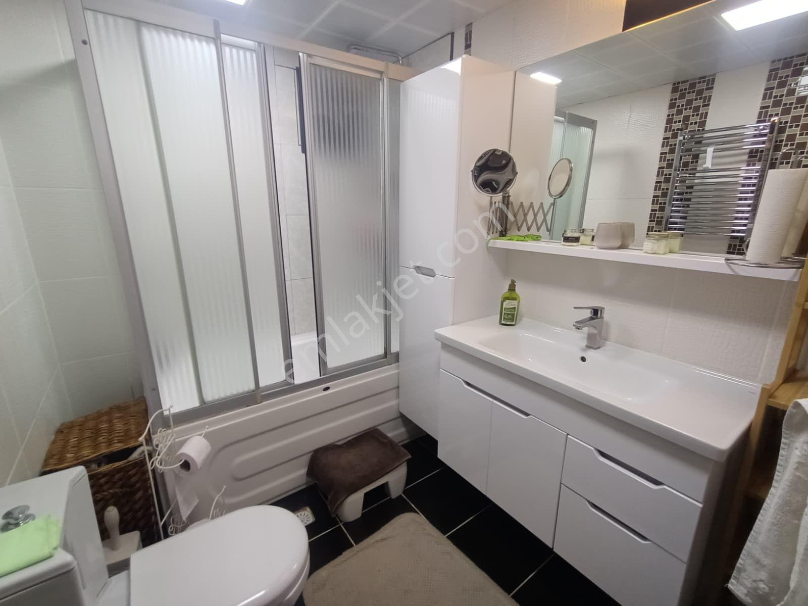 Mimkentte Asansörlü Tadilatlı Deniz Manzaralı 3+1 Kiralık Daire - Görsel 32