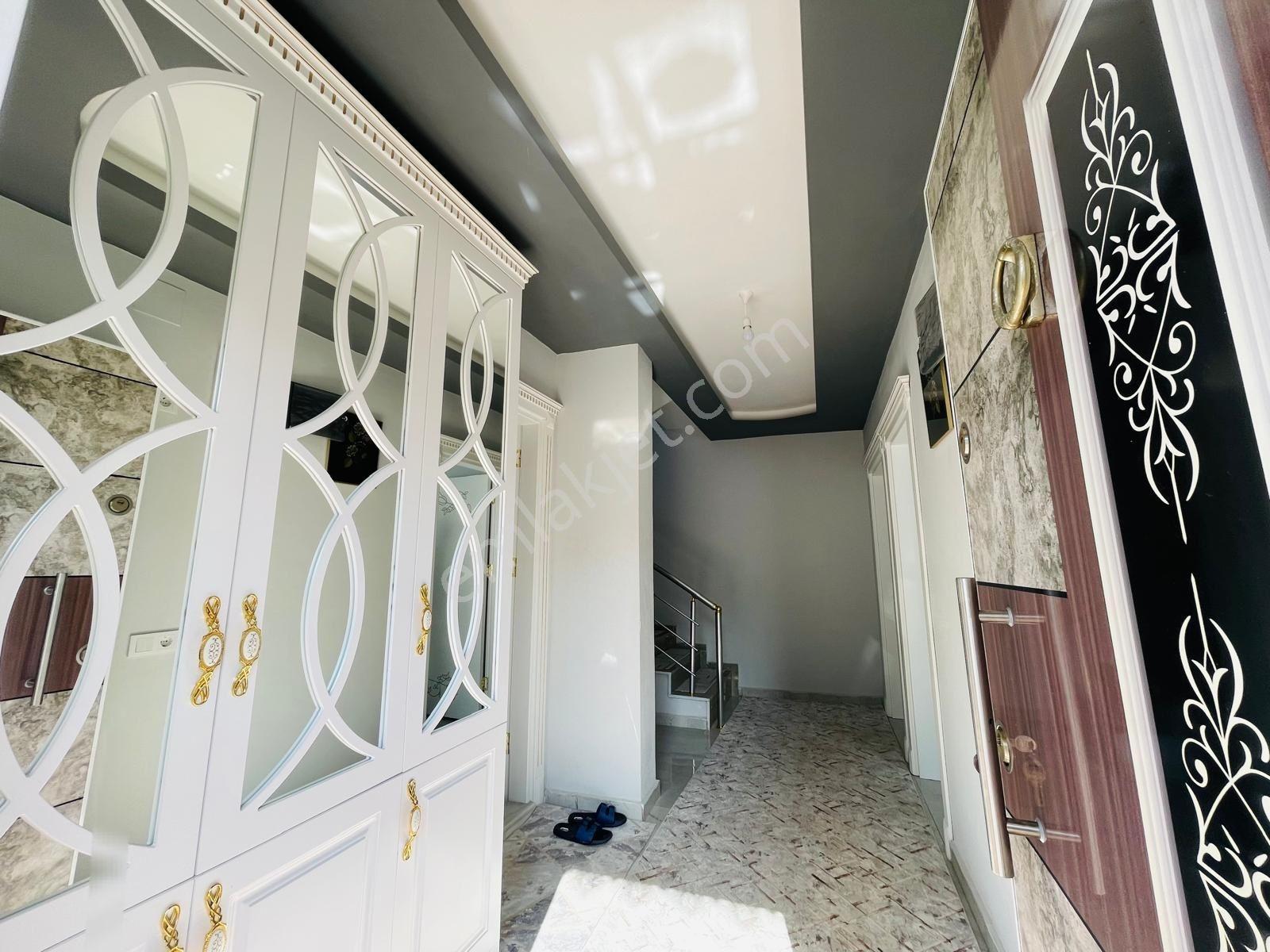 Aydın'dan Bekiralanında 5+1 Fırsat Eşyalı Satılık Villa - Görsel 18