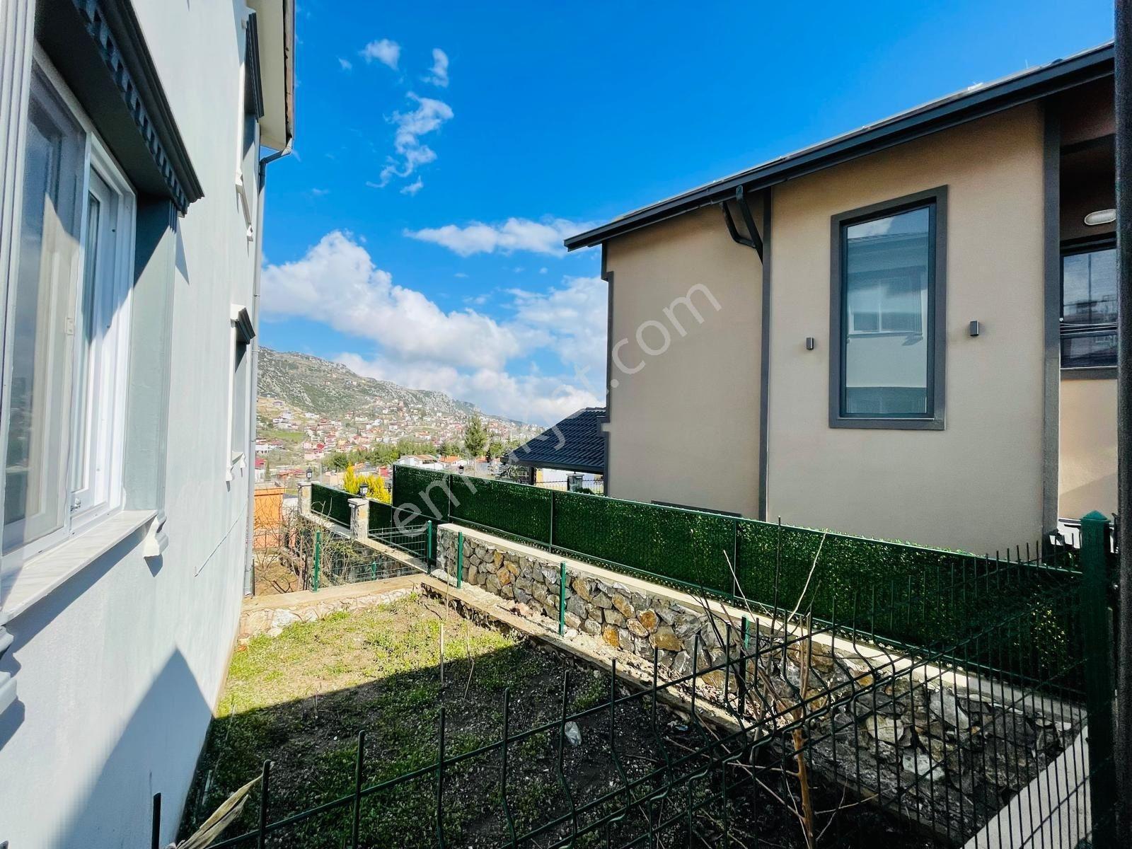Aydın'dan Bekiralanında 5+1 Fırsat Eşyalı Satılık Villa - Görsel 20