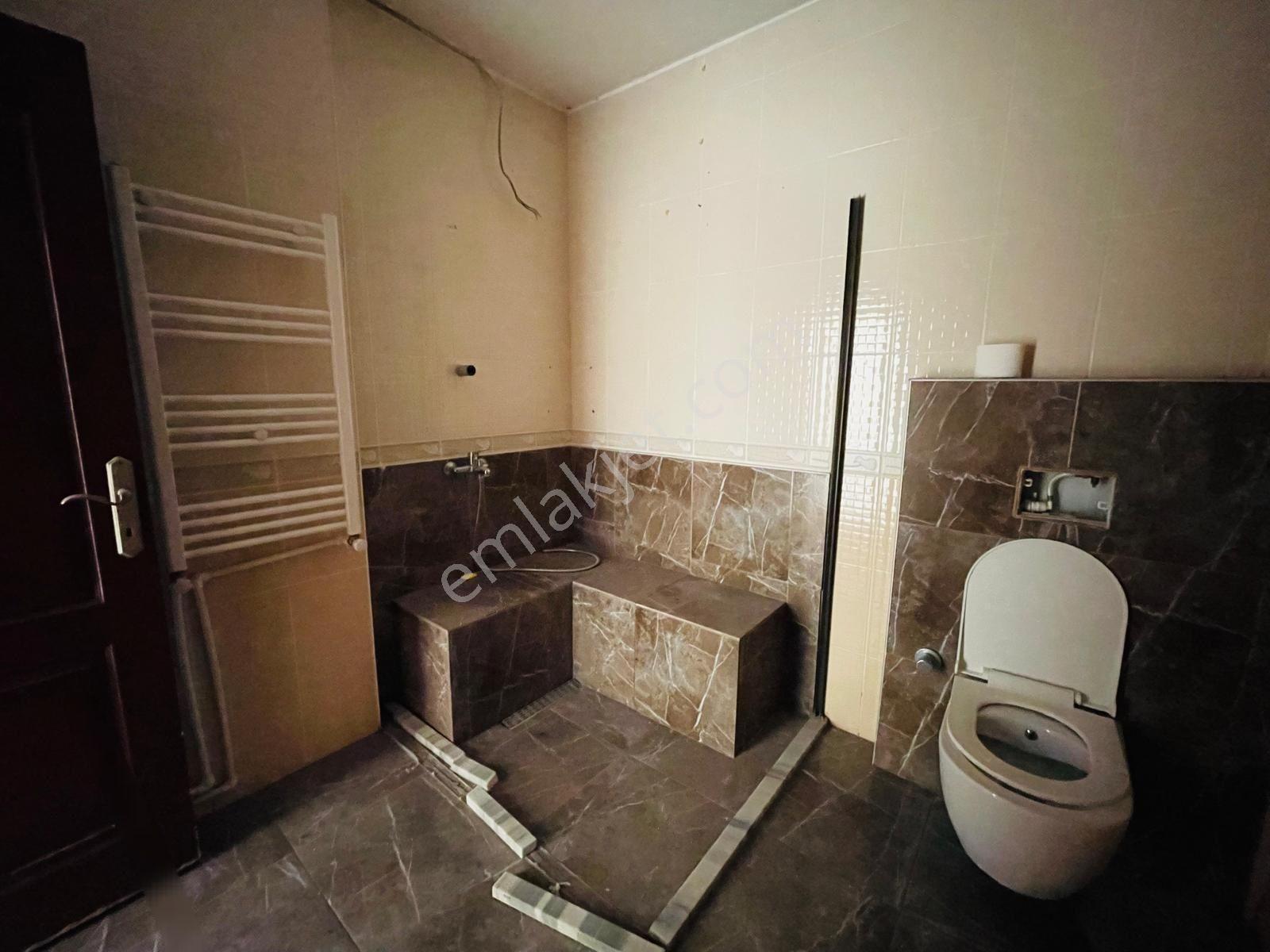 Aydın'dan Medikal Park Civarında 4+1 Acil Satılık Daire - Görsel 6