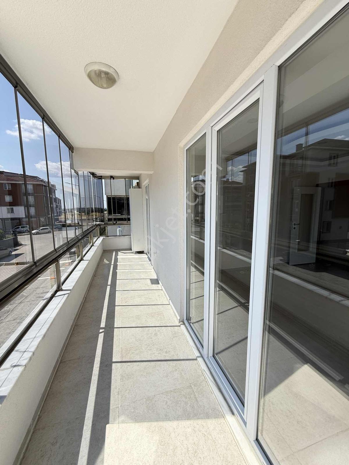 Akkaya İnşaattan Rumelide Geniş Balkon Ankastre Kullanışlı 2+1 - Görsel 14