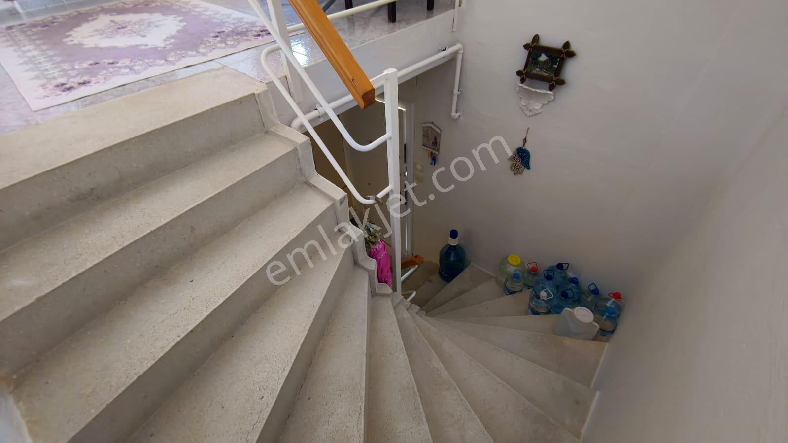 Rw Nefes'ten İskele Mahallesinde Geniş Bahçeli Villa - Görsel 12