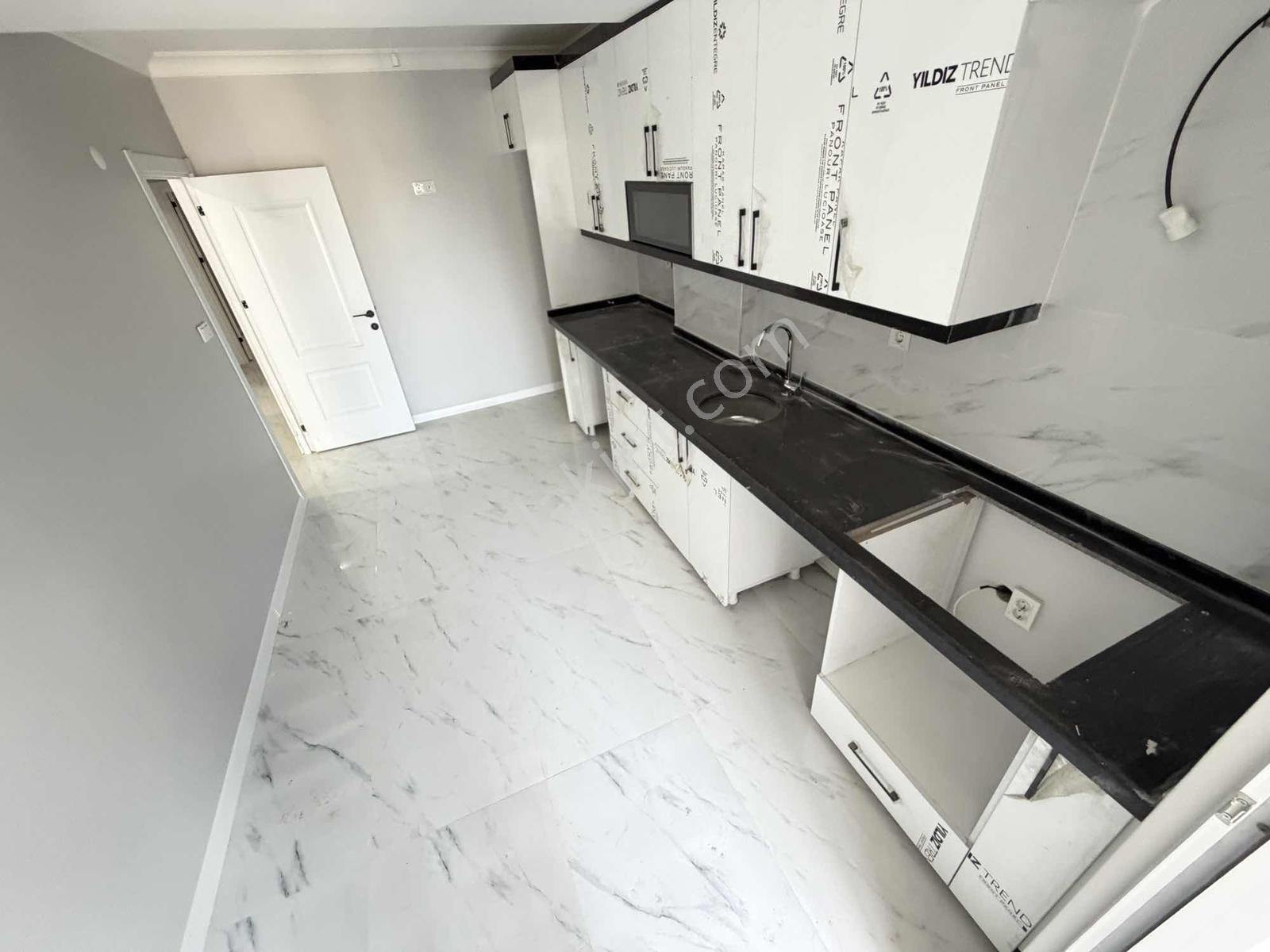 Tramvaya Komşu 3+1 130m2 2 Kat Sıfır Yerden Isıtmalı Daire - Görsel 18