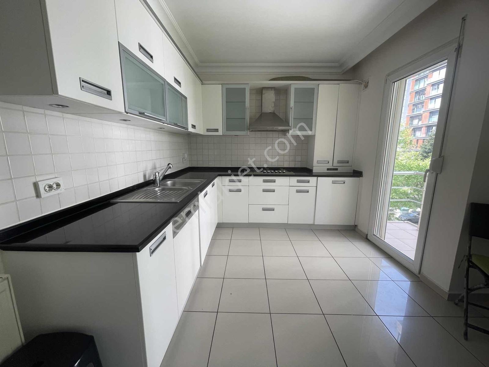 Mutluol Proje'den 5+1 Dubleks Deniz Manzaralı Kiralık Ofis - Görsel 28