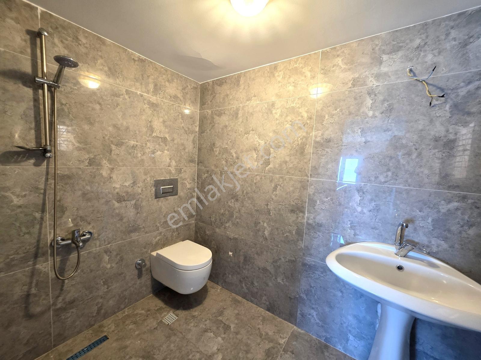 Remaxtan Satılık Plaja Sıfır Deniz Manzaralı 250 M2 Daire - Görsel 18