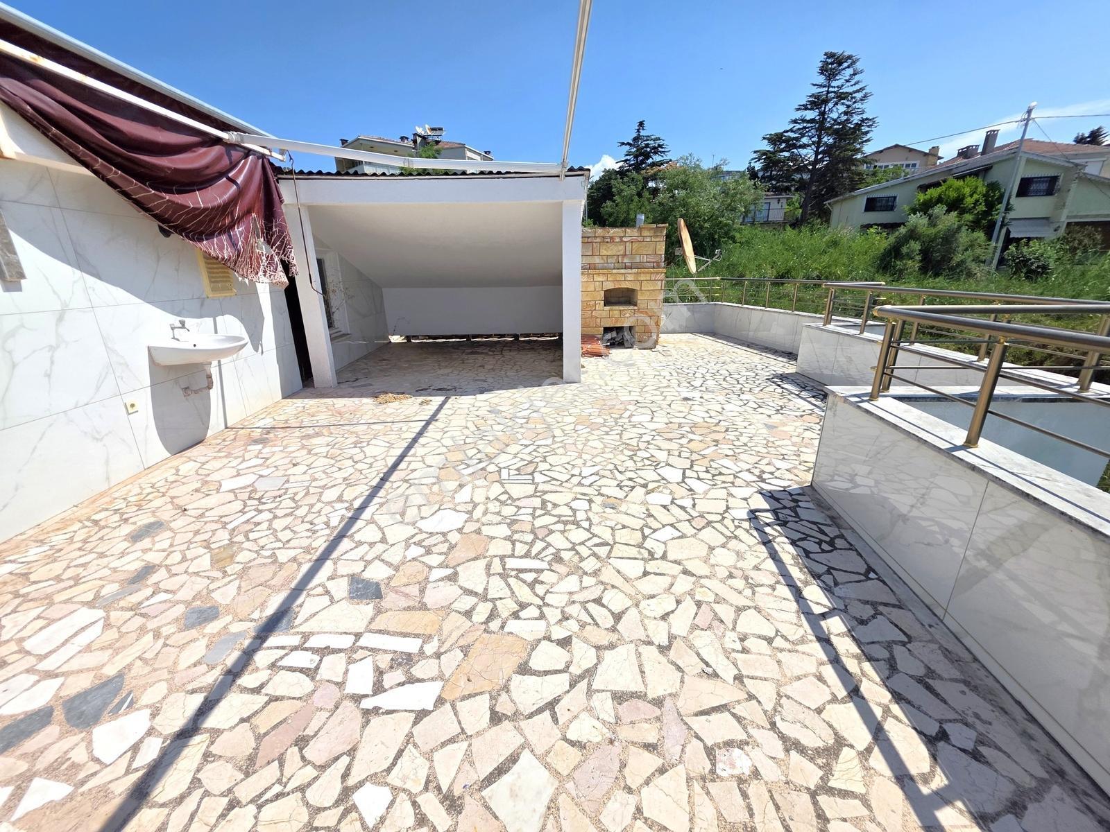 Remaxtan Satılık Plaja Sıfır Deniz Manzaralı 250 M2 Daire - Görsel 28