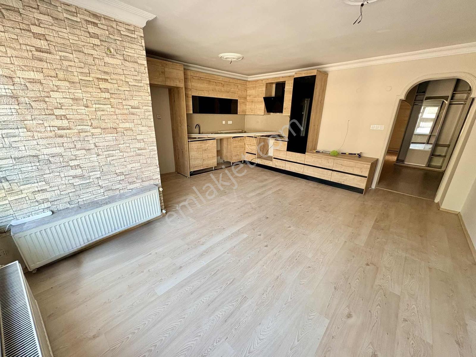 F-l Emlaktan Tunusbağı Cad. 3+1 Kiralık Daire - Görsel 2