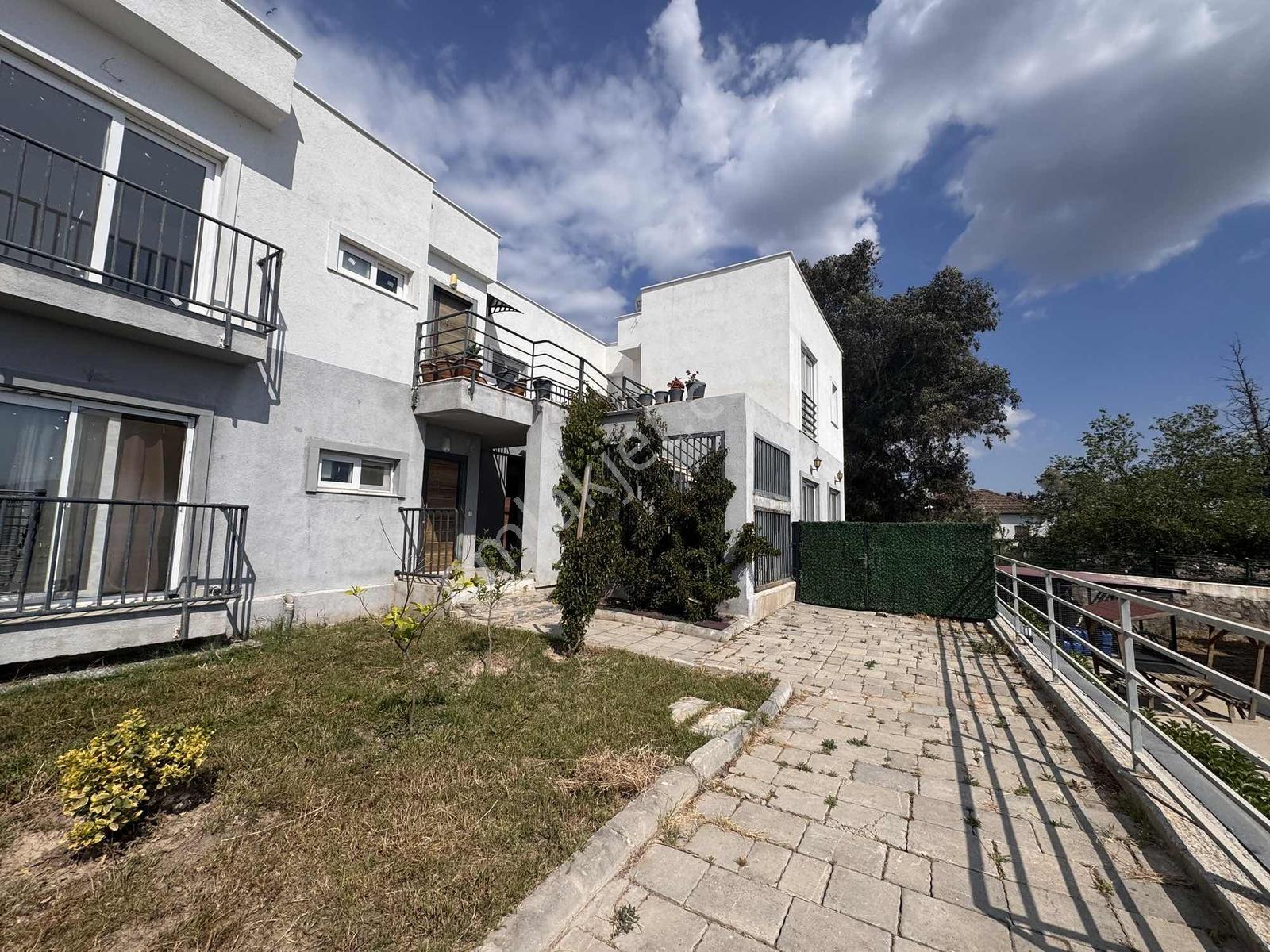 Bahçe Kat Ve Havuzlu Sitede - Görsel 23