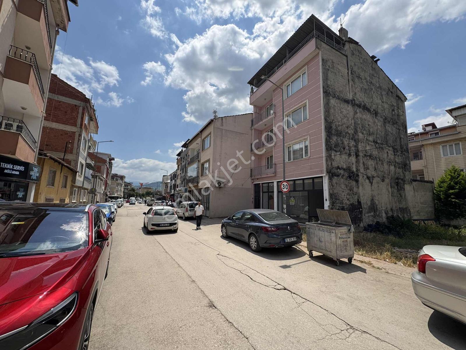 Gençler Gayrimenkul'den Cadde Üzeri Dükkan - Görsel 11