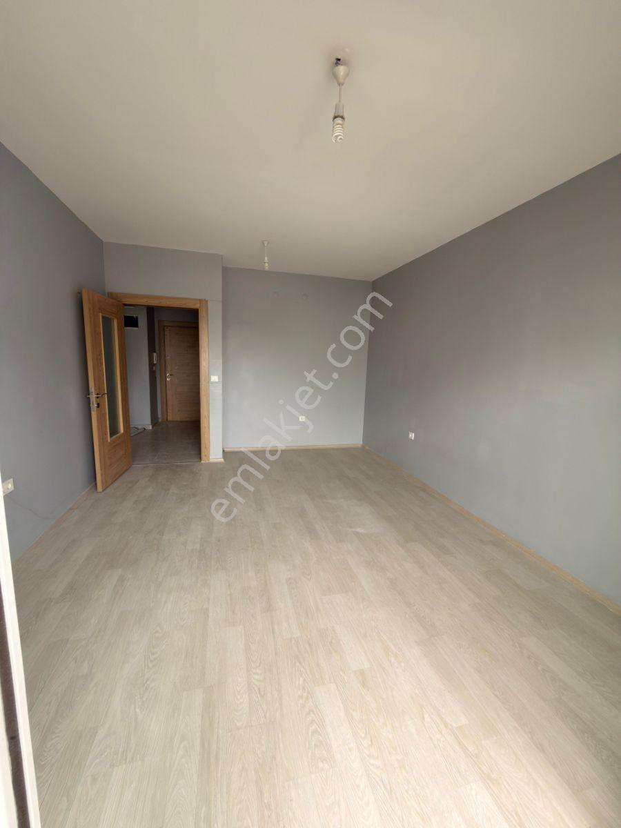 Çelebi'den Atakent Sitesinde Kiralık 2+1 Doğalgazlı Daire
