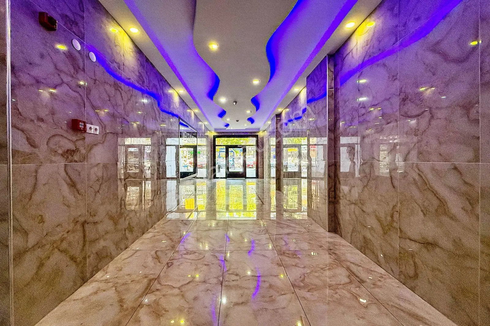 Weal World' Den Bağcılar Meydan Da K.otoparklı, 3+1, Arakat Lüks Daire ... - Görsel 5