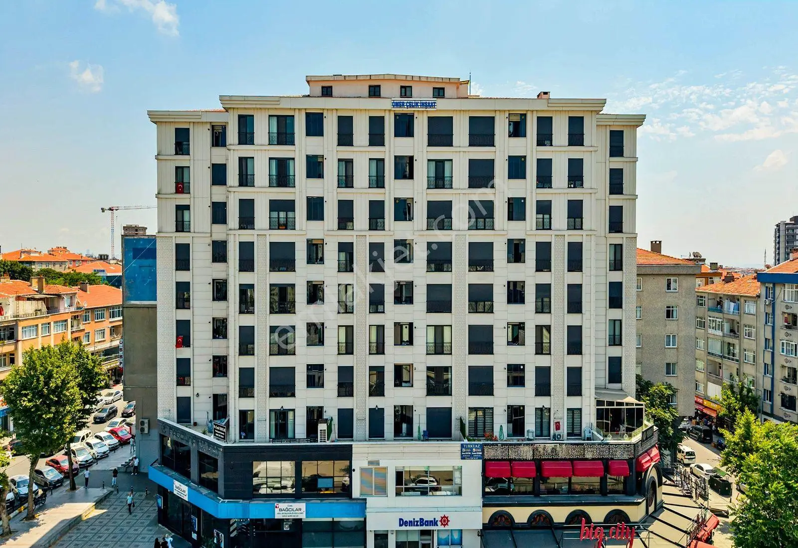 Weal World' Den Bağcılar Meydan Da K.otoparklı, 3+1, Arakat Lüks Daire ...