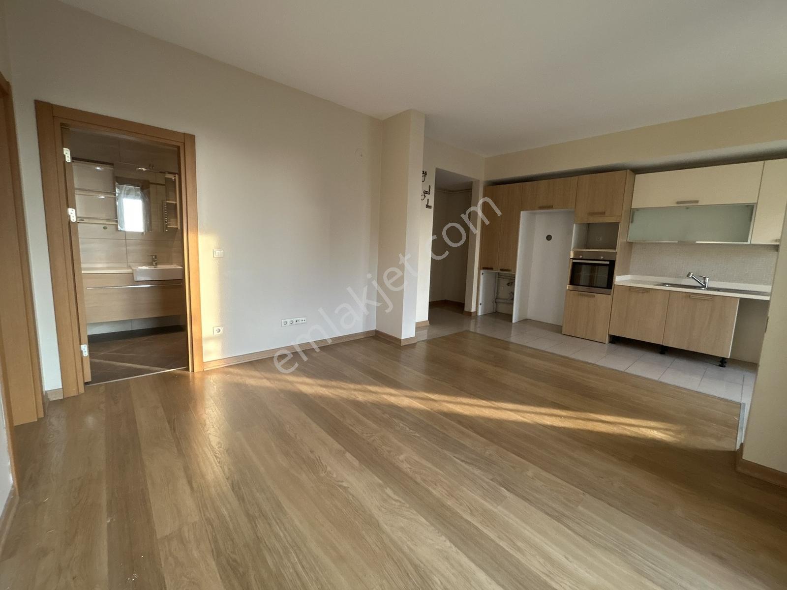 Nish Adalar Proje Uzmanı Nusret Öztürk'ten Kiralık 1+1 Daire