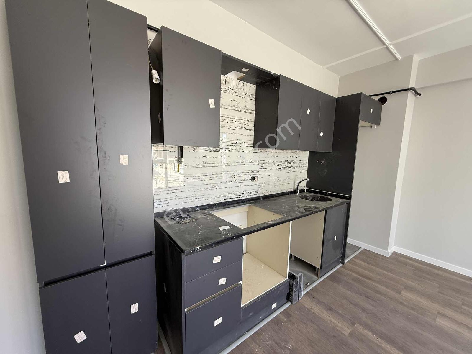 Remax / Can Baydır / Kiralık 1+1 Deniz Manzaralı Site İçi - Görsel 11