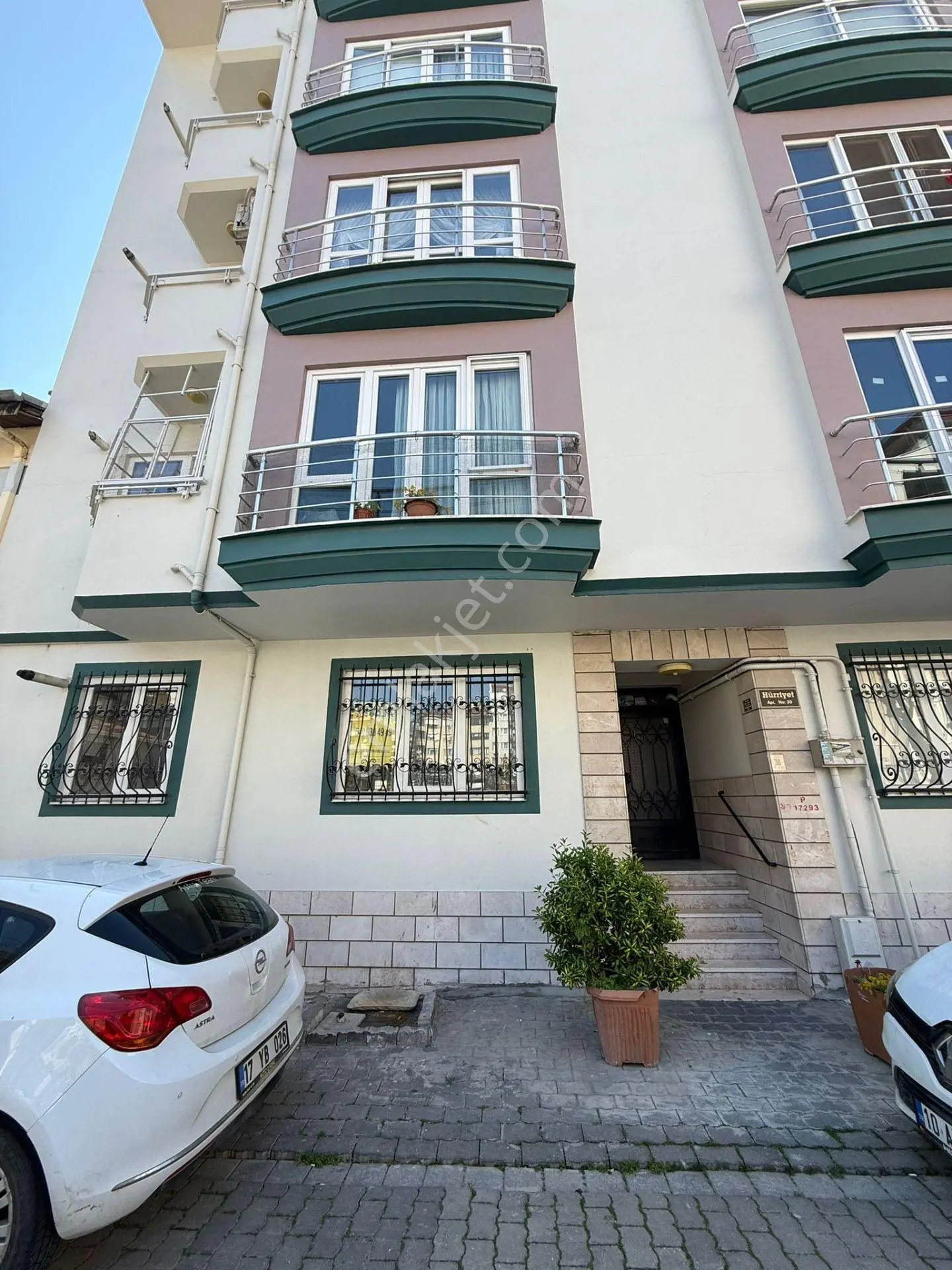 Satılık 2+1 Ebeveyn Banyolu Atatürk Mahallesi - Görsel 3