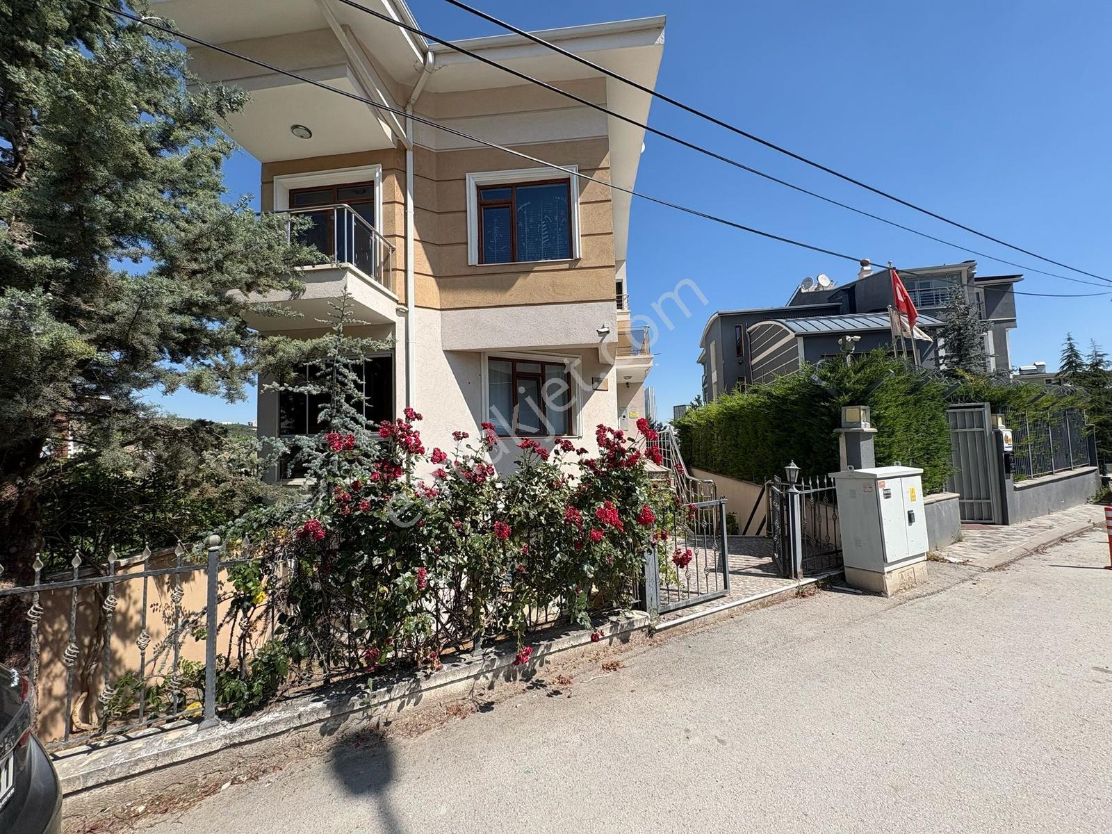 Konutkent'te Geniş Arakat,boyalı Temiz Eşyalı Herşeydahil 1,5+1 - Görsel 31