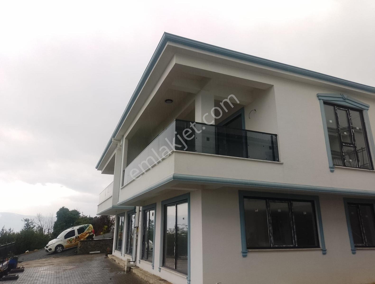 Remax Natural'den Gölcük Ulaşlı'da Deniz Manzaralı Satılık Villa - Görsel 15